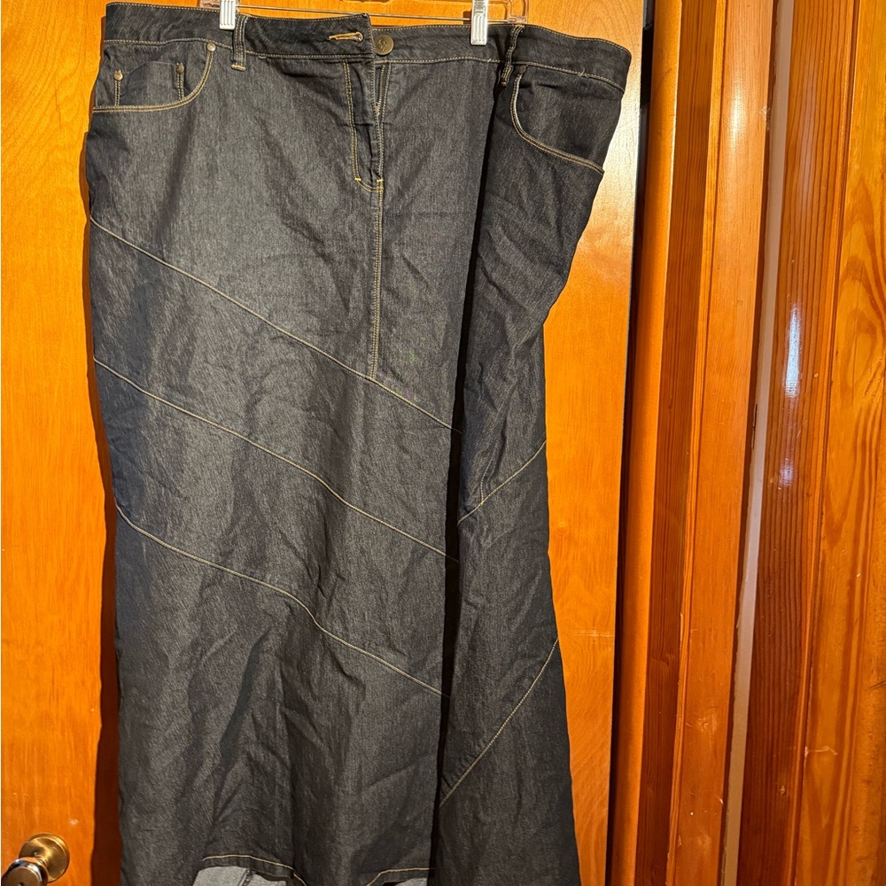 Bisou Bisou Dark Denim Skirt plus size 24. $17